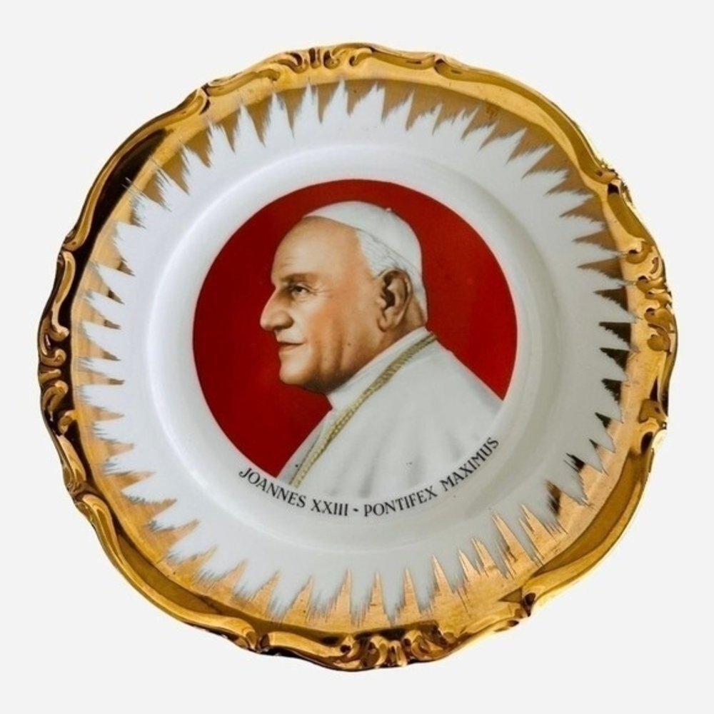 Rare Vintage Pope Joannes XXIII Porcelain Plate Vatican Souvenir 7.5in Gold Trim